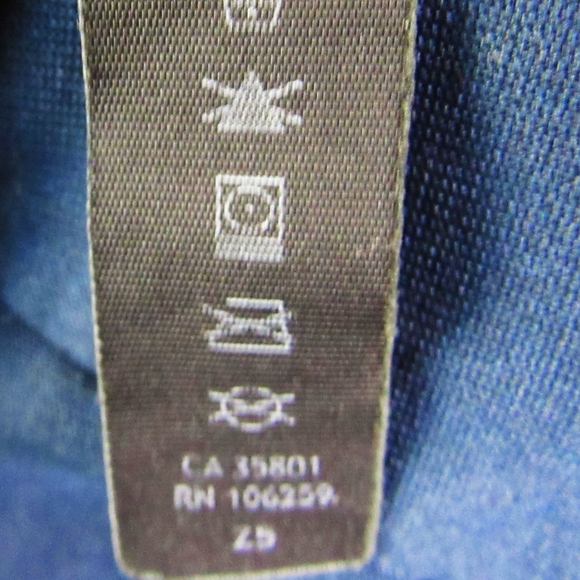 LULULEMON  Navy,Flat Front Shorts Size 34" Waist - Picture 2 of 9